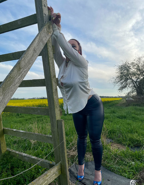 Naakte gelekte OnlyFans-foto van Yingyang2019