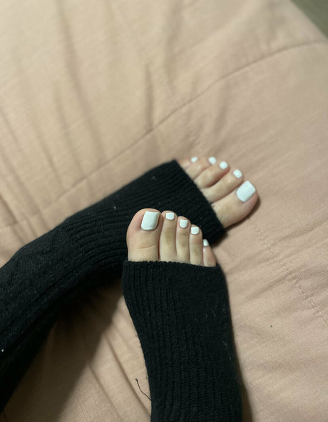 Naakte gelekte OnlyFans-foto van Mylittletoes93