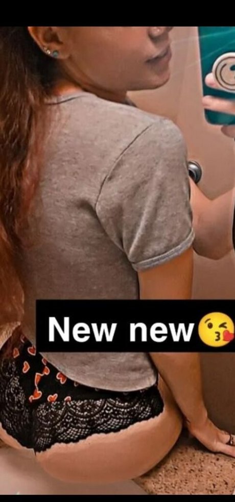 Naakte gelekte OnlyFans-foto van Kansas Girls