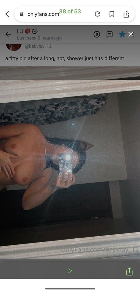 Naakte gelekte OnlyFans-foto van Kansas Girls