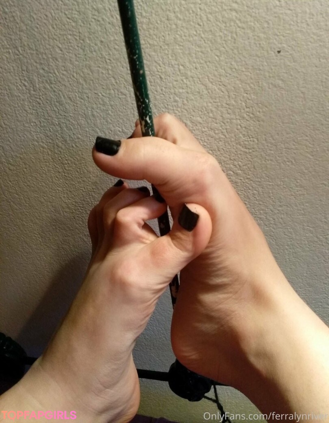 Naakte gelekte OnlyFans-foto van Ferralynriver #165 Naakte gelekte OnlyFans-foto van Ferralynriver #165