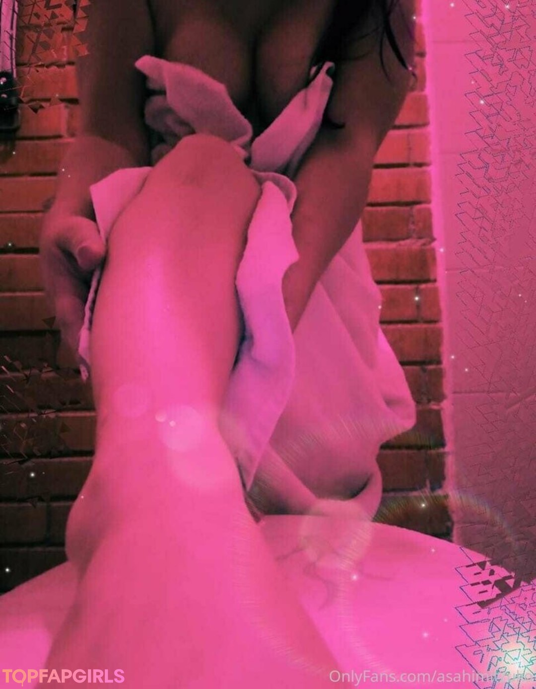 Naakte gelekte OnlyFans-foto van Asahimitzuko #2 Naakte gelekte OnlyFans-foto van Asahimitzuko #2