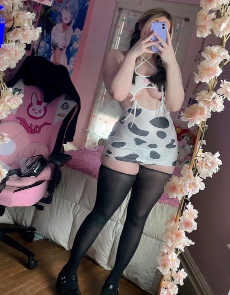 Naakte gelekte OnlyFans-foto van Luvvful