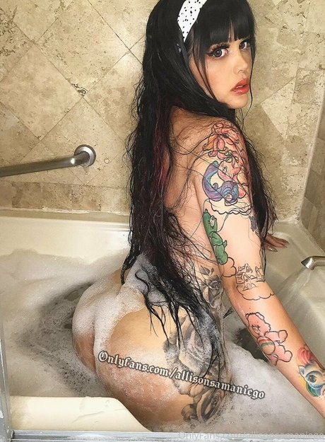 Naakte gelekte OnlyFans-foto van Allisonsamaniego