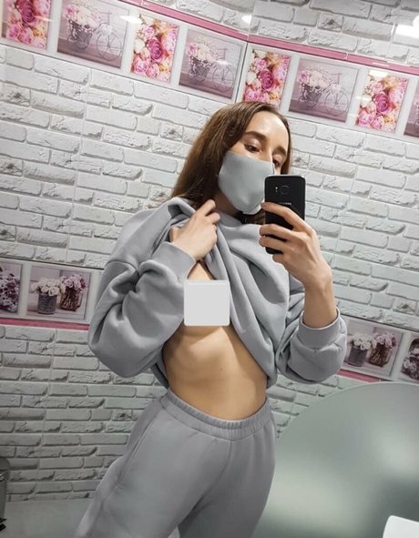 Naakte gelekte OnlyFans-foto van Evaholiday