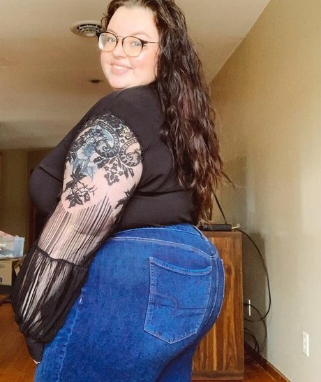 Naakte gelekte OnlyFans-foto van Ahitsnatalie