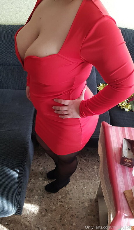 Naakte gelekte OnlyFans-foto van Ninfaygolfo