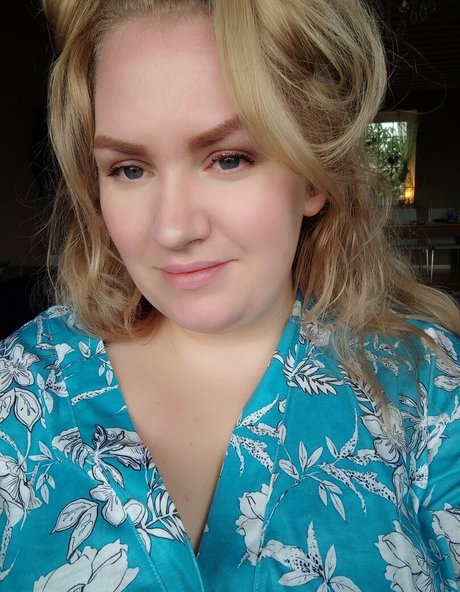 Naakte gelekte OnlyFans-foto van Swedishbutterball