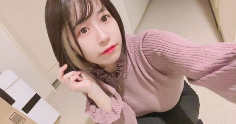 Naakte gelekte OnlyFans-foto van Minori Natsume