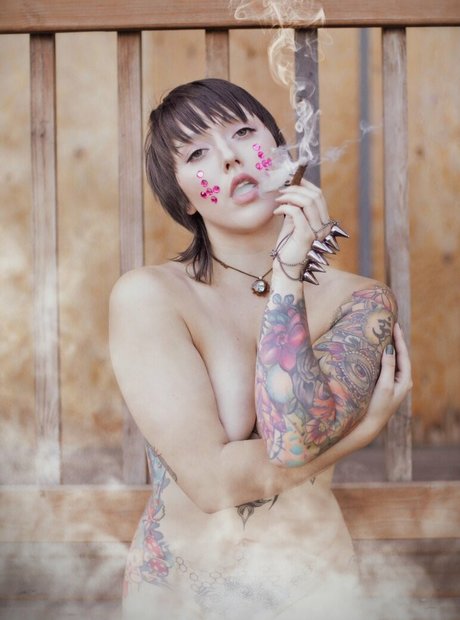 Naakte gelekte OnlyFans-foto van Godsavecarolynjean