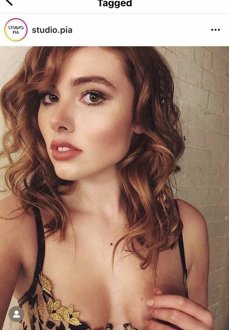 Naakte gelekte OnlyFans-foto van Lauren Kenny