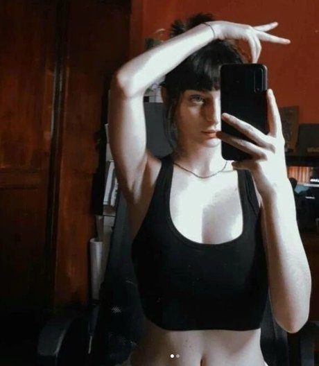 Naakte gelekte OnlyFans-foto van Prishillamora