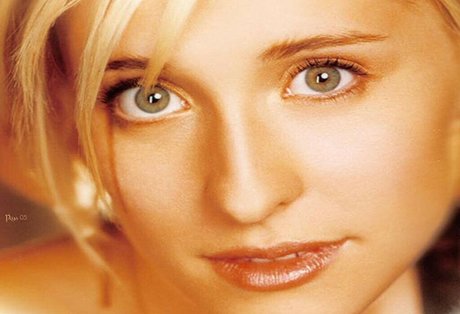 Allison Mack