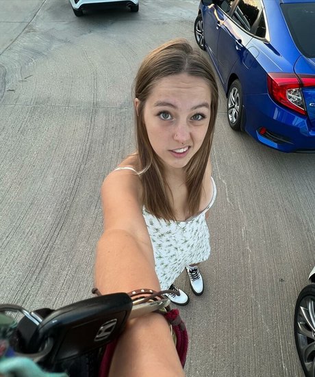 Peyton Coffee Naakte gelekte OnlyFans-foto van Peyton Coffee #104