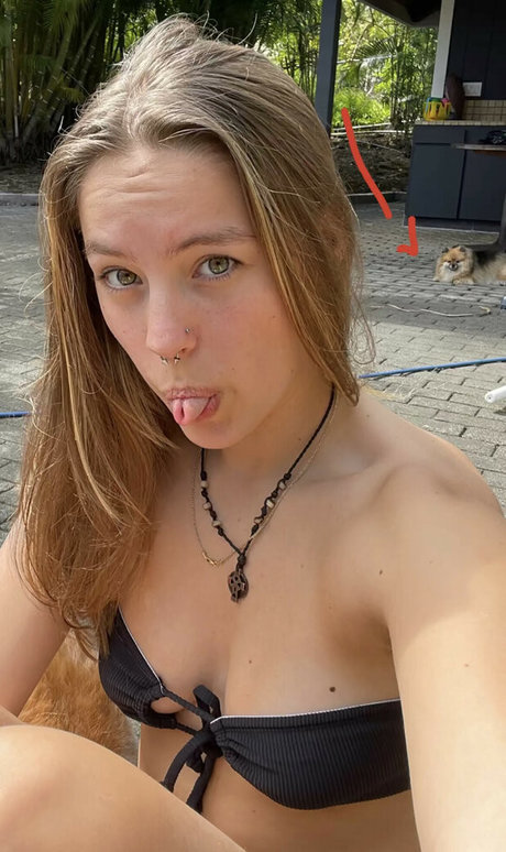 Peyton Coffee Naakte gelekte OnlyFans-foto van Peyton Coffee #44