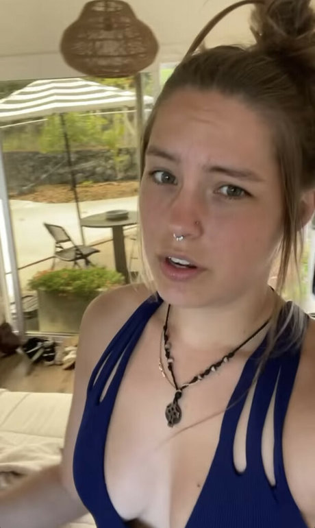 Peyton Coffee Naakte gelekte OnlyFans-foto van Peyton Coffee #48