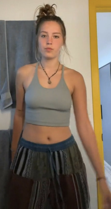 Peyton Coffee Naakte gelekte OnlyFans-foto van Peyton Coffee #53