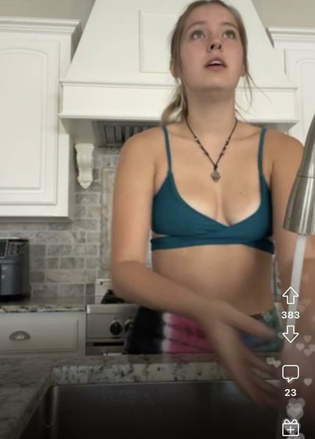 Peyton Coffee Naakte gelekte OnlyFans-foto van Peyton Coffee #66