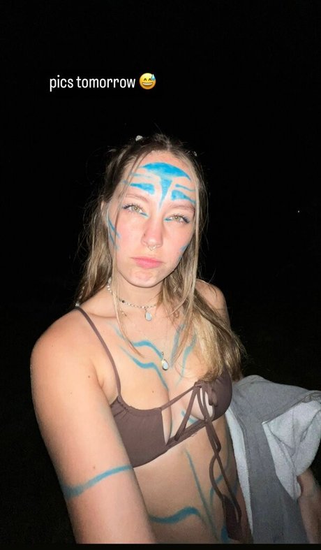 Peyton Coffee Naakte gelekte OnlyFans-foto van Peyton Coffee #82