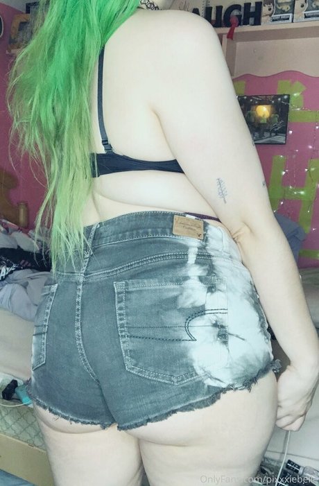 Pixxxiebelle