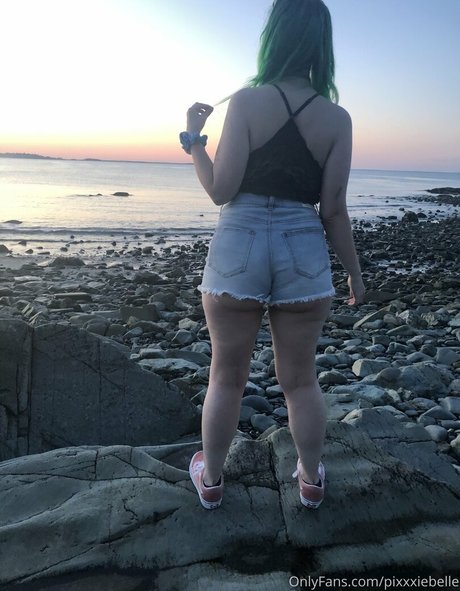 Pixxxiebelle