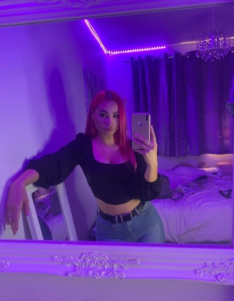 Chloe Marshall