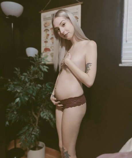 Naakte gelekte OnlyFans-foto van Scarlettmoon13