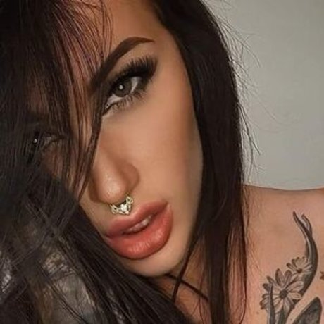 Naakte gelekte OnlyFans-foto van Kayleigh Gibby