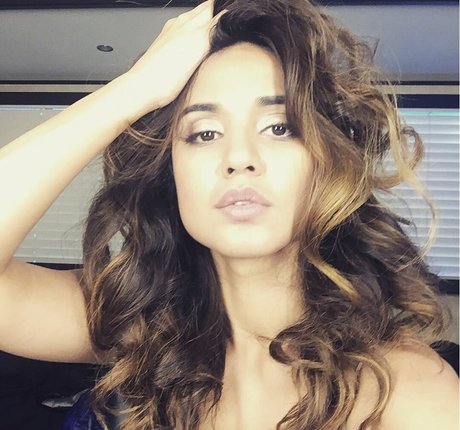Summer Bishil