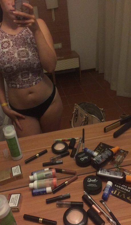 Chloe Carter