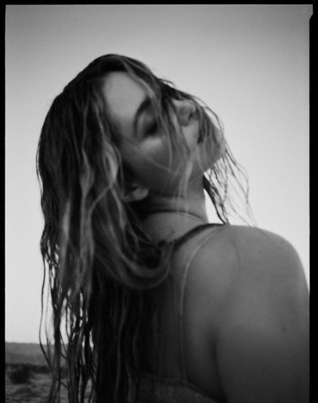 Naakte gelekte OnlyFans-foto van Chanel Celaya Watkins