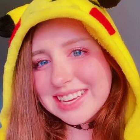 Naakte gelekte OnlyFans-foto van Tinyfierytigrr