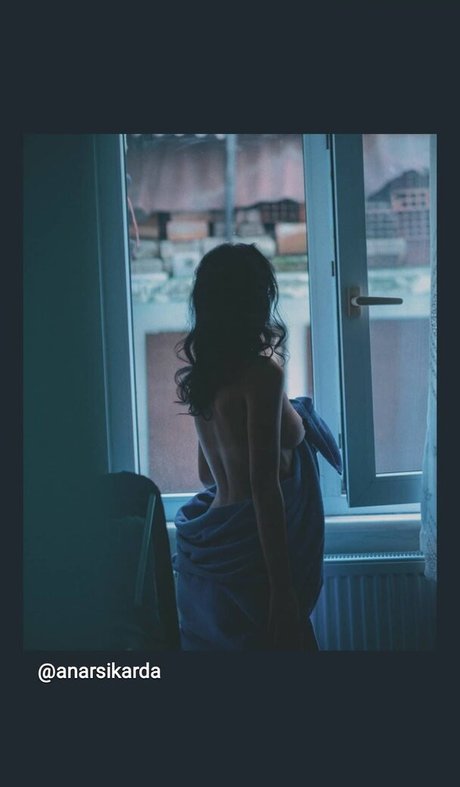 Naakte gelekte OnlyFans-foto van Kizillolita
