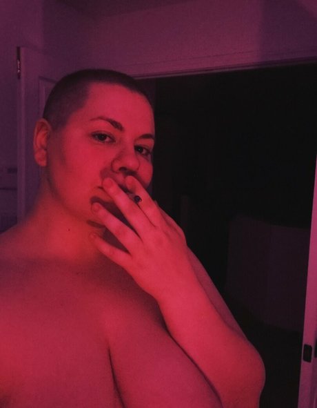 Naakte gelekte OnlyFans-foto van Grizbbly