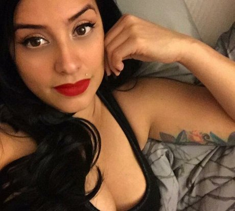 Laura Stylez