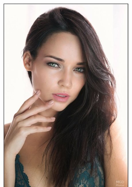 Naakte gelekte OnlyFans-foto van Angelina Petrova