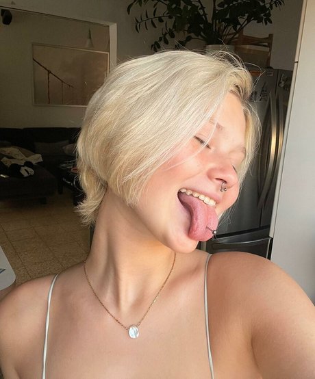 Naakte gelekte OnlyFans-foto van Nikaromm