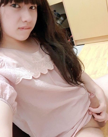 Naakte gelekte OnlyFans-foto van Thetsjess