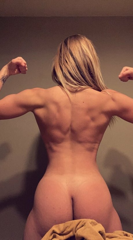 Naakte gelekte OnlyFans-foto van Mayamoneyshot