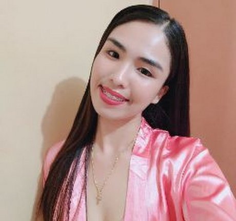 Naakte gelekte OnlyFans-foto van Monica Hija