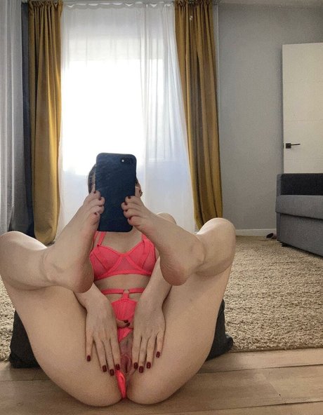 Naakte gelekte OnlyFans-foto van Cherrypolly