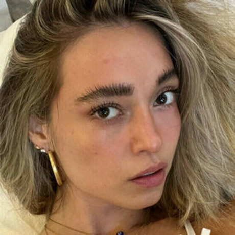 Larissa Schot