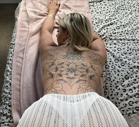 Naakte gelekte OnlyFans-foto van Tlcampbell