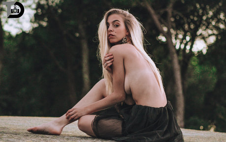 Naakte gelekte OnlyFans-foto van Solange Rodrigues