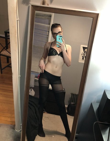 Ava Shade