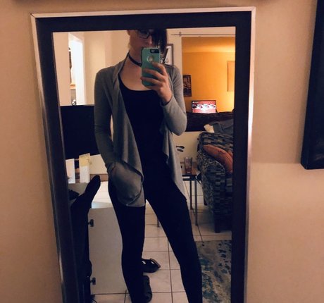 Ava Shade