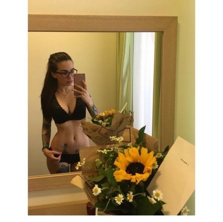 Naakte gelekte OnlyFans-foto van Natalia Veretennikova