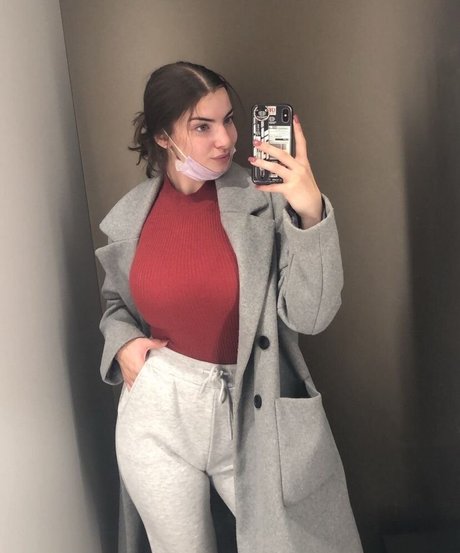 Naakte gelekte OnlyFans-foto van Fiona