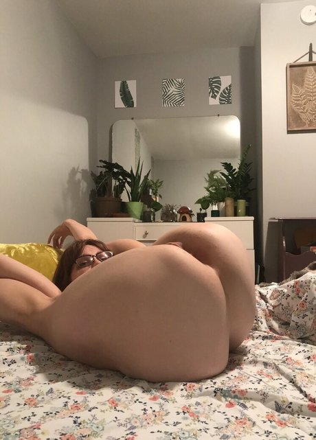 Naakte gelekte OnlyFans-foto van Denisemoves