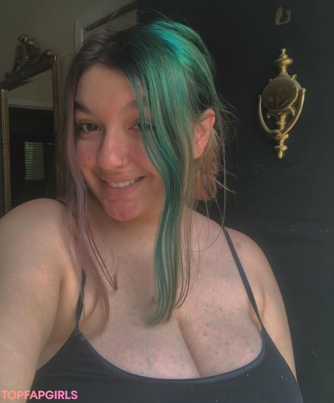 Naakte gelekte OnlyFans-foto van Shayla Ceccardi #18 Naakte gelekte OnlyFans-foto van Shayla Ceccardi #18